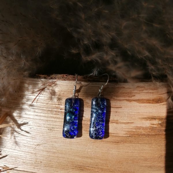 Boucles d'oreilles en verre couleur bleue électrique